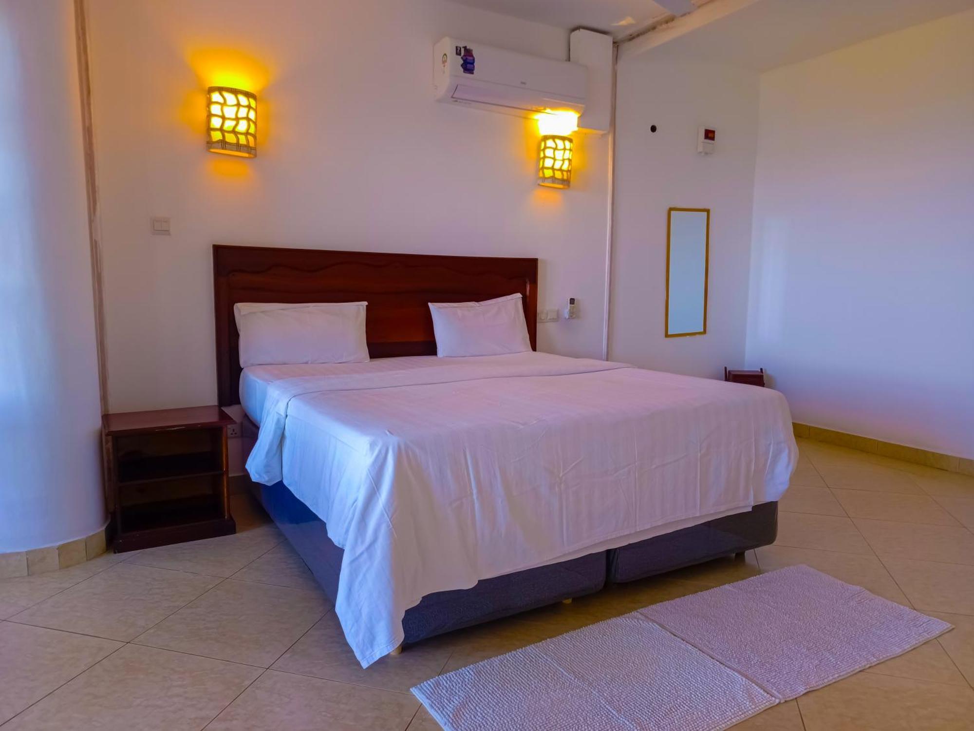 Ivory Beachfront Stays Mombasa Exterior foto